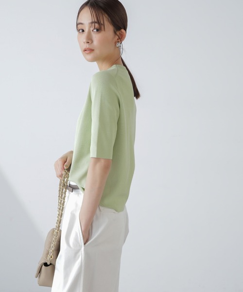 NANO universe（ナノユニバース）の「【追加生産】洗濯機可UVカット接触冷感半袖ニット（ニット/セーター・レディース・ブラック/ホワイト/ライム・FREE）」の21枚目の写真