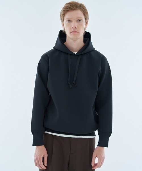 ESTNATION（エストネーション）の「ESTNATION / ECOポリ ミラノリブフーディー（ニット/セーター・メンズ・ボルドー/ライトベージュ/ブラック・MEDIUM/X-LARGE/LARGE）」の8枚目の写真