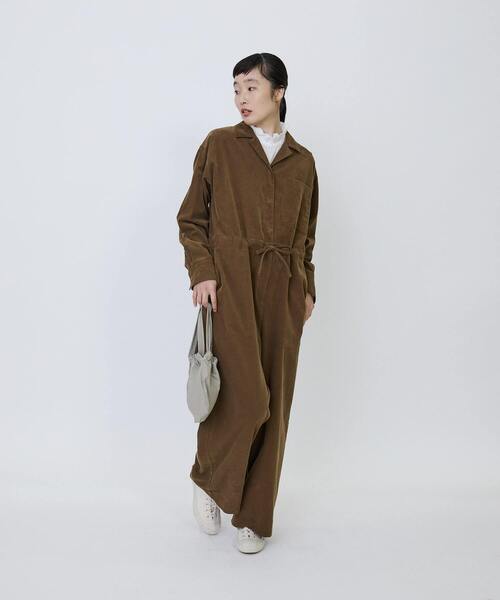 LOISIR（ロワズィール）の「コットン細コールオールインワン（つなぎ/オールインワン・レディース・ブルーグリーン/ブラウン・FREE）」の2枚目の写真