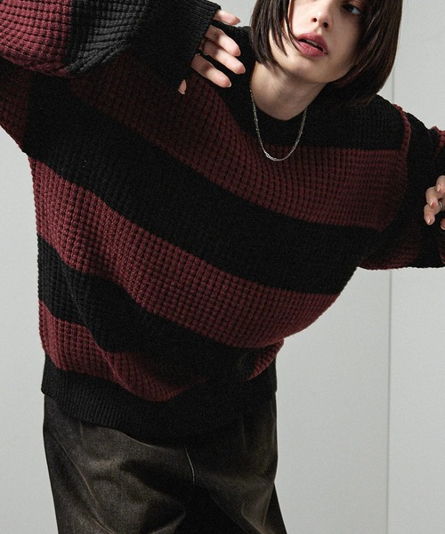 Alfred Alex（アルフレッドアレックス）の「【Alfred Alex】ボーダーバルキーワッフル オーバーサイズニット（ニット/セーター・メンズ・スモークグレー/ブラック/ブラウン/チャコール/ボルドー/オフホワイト/ブルーグレー・L/M）」の7枚目の写真