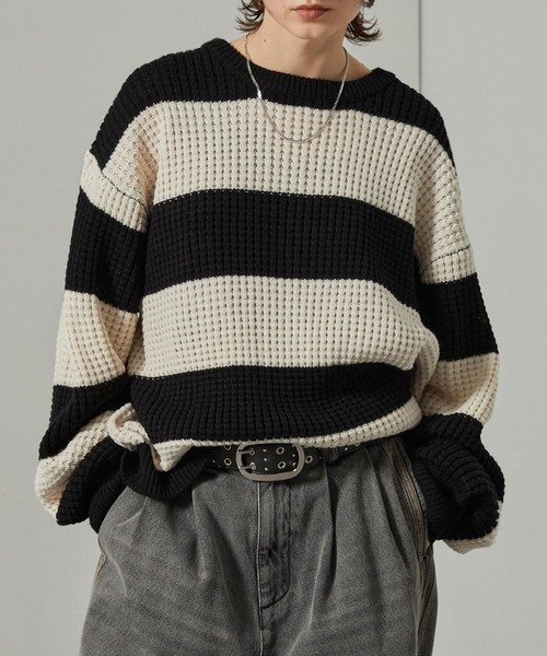 Alfred Alex（アルフレッドアレックス）の「【Alfred Alex】ボーダーバルキーワッフル オーバーサイズニット（ニット/セーター・メンズ・スモークグレー/ブラック/ブラウン/チャコール/ボルドー/オフホワイト/ブルーグレー・L/M）」の18枚目の写真