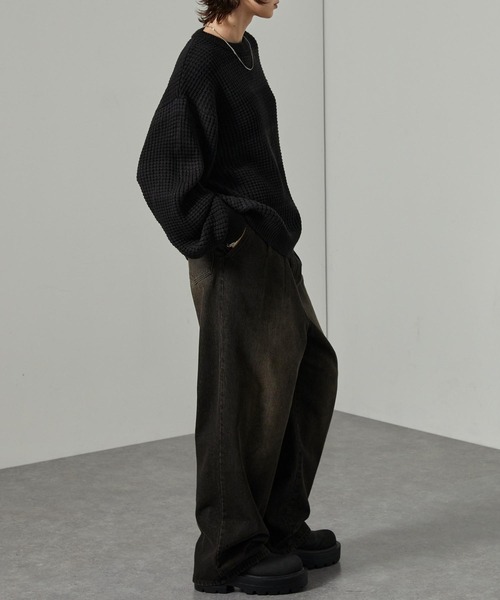 Alfred Alex（アルフレッドアレックス）の「【Alfred Alex】ボーダーバルキーワッフル オーバーサイズニット（ニット/セーター・メンズ・スモークグレー/ブラック/ブラウン/チャコール/ボルドー/オフホワイト/ブルーグレー・L/M）」の12枚目の写真