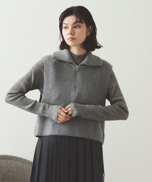 OPAQUE.CLIP（オペークドットクリップ）の「◆《CLASSY掲載》ハーフZIPニットベスト【洗濯機洗い可】（ニット/セーター・レディース・ブラック/グレー/ブラウン系・38/40）」の4枚目の写真