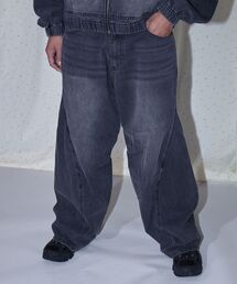 SEQUENZ（シークエンズ）の「【sqnz/エスキュンズ】※WEB限定 / セットアップ対応 / ツイストドレープワイドデニム / sqnz twist drape denim pants（デニムパンツ）」