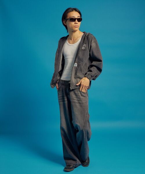 SEQUENZ（シークエンズ）の「※WEB限定 / セットアップ対応 / ツイストドレープワイドデニム / sqnz twist drape denim pants（デニムパンツ・メンズ・ブルー/ブラック/ブラウン/ピンク系その他2・MEDIUM/LARGE）」の20枚目の写真