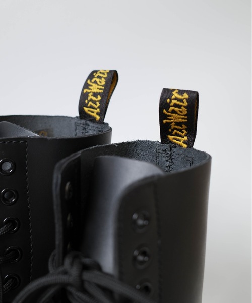 Dr. Martens(ドクターマーチン)の「【IW5】【Dr.Martens】ドクターマーチン 10ホール 10 EYE BOOT(ブーツ・レディース・ブラック・UK3)」の2枚目の写真