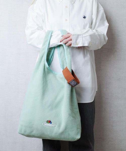FRUIT OF THE LOOM(フルーツオブザルーム)の「FRUIT OF THE LOOM / FTL FREECE TOTE BAG / 80677700(トートバッグ・レディース・グレー/オレンジ/ネイビー/グリーン/ピンク/ブラウン・ONESIZE)」の4枚目の写真