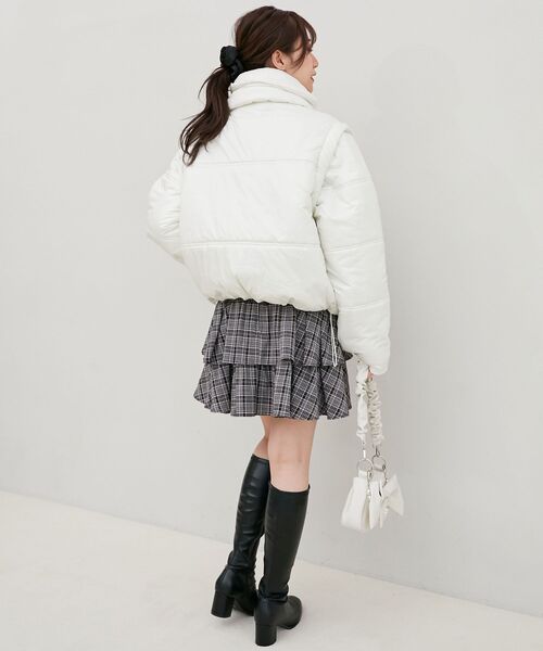 MAJESTIC LEGON（マジェスティックレゴン）の「リボンマフラーセット中綿ブルゾン（ダウンジャケット/コート・レディース・ブルー系その他2/ブルー系その他5/アイボリー・MEDIUM）」の18枚目の写真