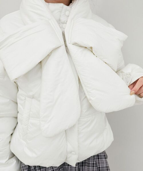 MAJESTIC LEGON（マジェスティックレゴン）の「リボンマフラーセット中綿ブルゾン（ダウンジャケット/コート・レディース・ブルー系その他2/ブルー系その他5/アイボリー・MEDIUM）」の22枚目の写真