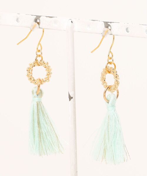 tone(トーン)の「【lea.acc*maamee*】ラメ入りタッセル×ゴールド(ピアス(両耳用)・レディース・ミント/ベージュ/ターコイズブルー/グレー/ブラウン/グレイッシュベージュ・FREE)」の7枚目の写真