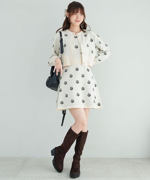 MAJESTIC LEGON(マジェスティックレゴン)の「レディパターンカーデセットワンピ(ワンピース・レディース・ブラック系その他/ブラウン系その他2/ホワイト系その他2・MEDIUM)」の4枚目の写真