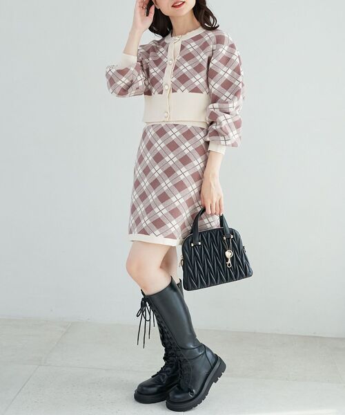 MAJESTIC LEGON(マジェスティックレゴン)の「レディパターンカーデセットワンピ(ワンピース・レディース・ブラック系その他/ブラウン系その他2/ホワイト系その他2・MEDIUM)」の22枚目の写真