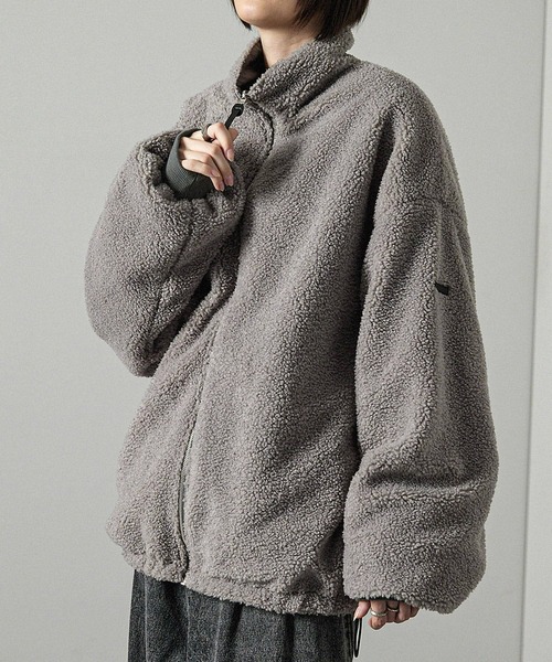 Alfred Alex(アルフレッドアレックス)の「【Alfred Alex】2WAYリバーシブル ドロストトラックブルゾン(ブルゾン・レディース・チャコール/ブラック・L/M)」の11枚目の写真