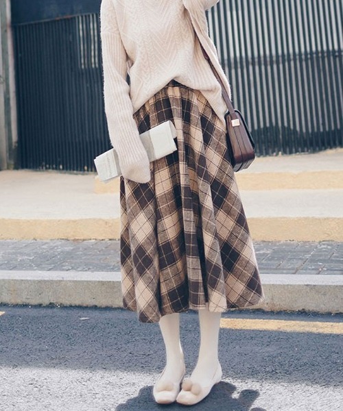 VIVID LADY（ビビッドレディー）の「タータンチェック チェックスカート レディース（スカート・レディース・ブラウン/ベージュ・SMALL/MEDIUM）」の4枚目の写真