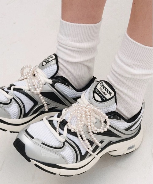 LA VORAGINE（ラ ヴォラジネ）の「パールリボンチャーム（チャーム・レディース・シルバー/ホワイト/ブラック・FREE）」の5枚目の写真