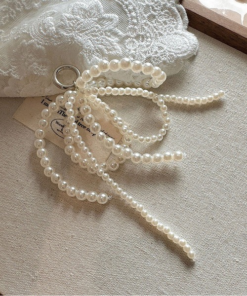 LA VORAGINE（ラ ヴォラジネ）の「パールリボンチャーム（チャーム・レディース・シルバー/ホワイト/ブラック・FREE）」の13枚目の写真