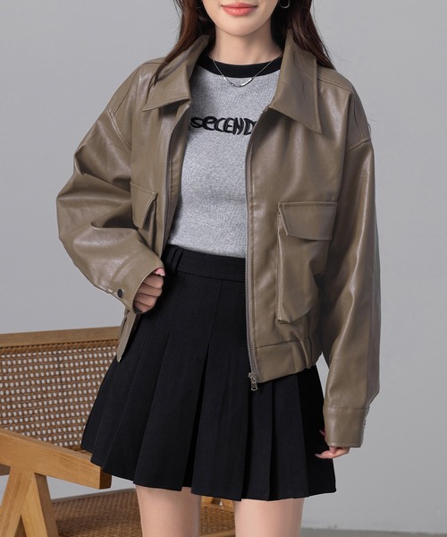 DAY CLOSET(デイ クローゼット)の「レディース 長袖キレカジギャザー合皮ライダースジャケット(ライダースジャケット・レディース・ブラック/グレイッシュベージュ・FREE)」の12枚目の写真
