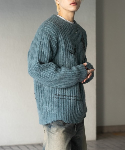 SENSE OF PLACE by URBAN RESEARCH(センスオブプレイスバイアーバンリサーチ)の「グラフィックプリントルーズクルーネックニット(ニット/セーター・メンズ・グレー/ブルー/パープル・LARGE/MEDIUM)」の7枚目の写真