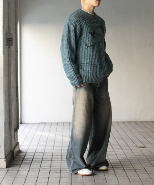 SENSE OF PLACE by URBAN RESEARCH(センスオブプレイスバイアーバンリサーチ)の「グラフィックプリントルーズクルーネックニット(ニット/セーター・メンズ・グレー/ブルー/パープル・LARGE/MEDIUM)」の11枚目の写真