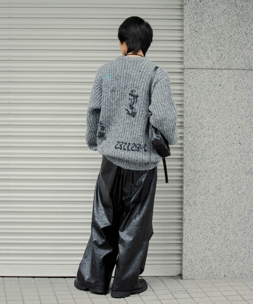 SENSE OF PLACE by URBAN RESEARCH(センスオブプレイスバイアーバンリサーチ)の「グラフィックプリントルーズクルーネックニット(ニット/セーター・メンズ・グレー/ブルー/パープル・LARGE/MEDIUM)」の18枚目の写真