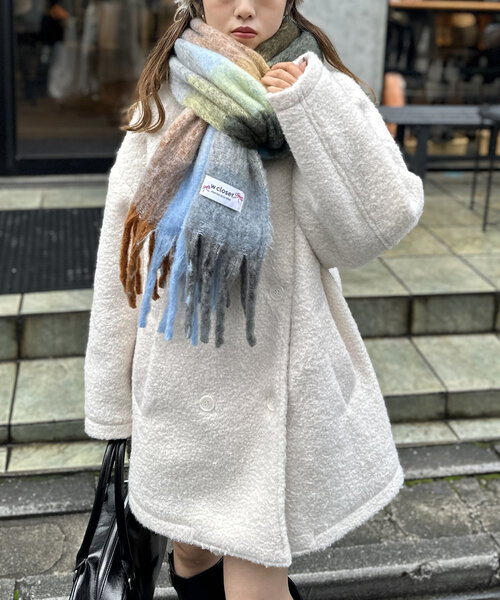 w closet(ダブルクローゼット)の「【3色展開】チェックマフラー(マフラー・レディース・ブラウン/レッド/サックスブルー・ONE SIZE)」の14枚目の写真