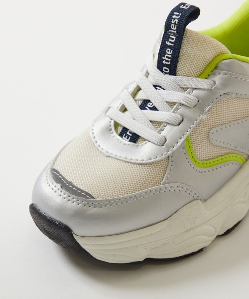 devirock（デビロック）の「【みんつく】手を使わず立ったまま履ける 軽量 防水スニーカー（スニーカー・キッズ・ブルー系/シルバー/ブラック/エメラルド・17.0cm/18.0cm/19.0cm/20.0cm/21.0cm/22.0cm/23.0cm/24.0cm）」の9枚目の写真