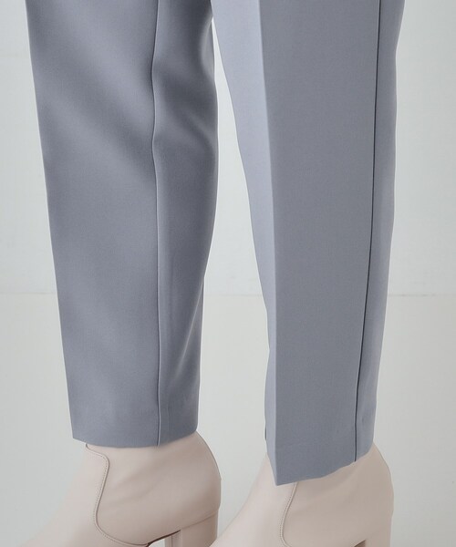 SHOO・LA・RUE（シューラルー）の「【SS-3L/洗える/通勤・セレモニーにも】しなやかな身のこなしが叶う ストレッチテーパードパンツ（その他パンツ・レディース・ライトブルー/ブラウン系その他/ブラック/ナチュラル・04/03/02/01/10/05）」の18枚目の写真