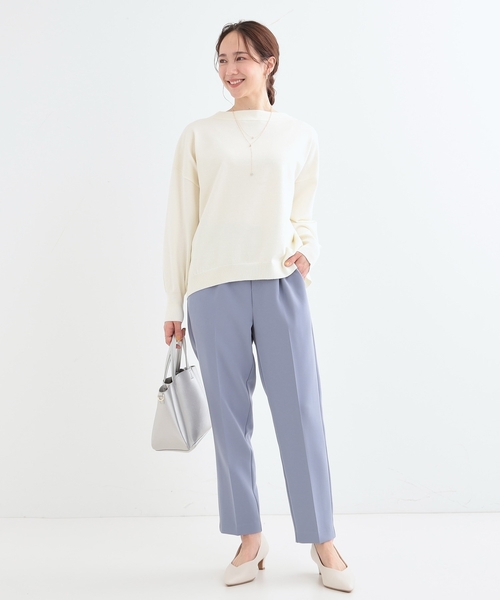 SHOO・LA・RUE（シューラルー）の「【SS-3L/洗える/通勤・セレモニーにも】しなやかな身のこなしが叶う ストレッチテーパードパンツ（その他パンツ・レディース・ライトブルー/ブラウン系その他/ブラック/ナチュラル・04/03/02/01/10/05）」の11枚目の写真