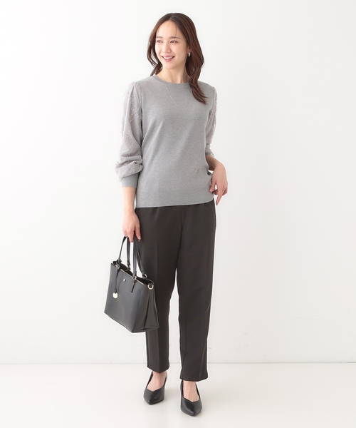 SHOO・LA・RUE（シューラルー）の「【SS-3L/洗える/通勤・セレモニーにも】しなやかな身のこなしが叶う ストレッチテーパードパンツ（その他パンツ・レディース・ライトブルー/ブラウン系その他/ブラック/ナチュラル・04/03/02/01/10/05）」の7枚目の写真