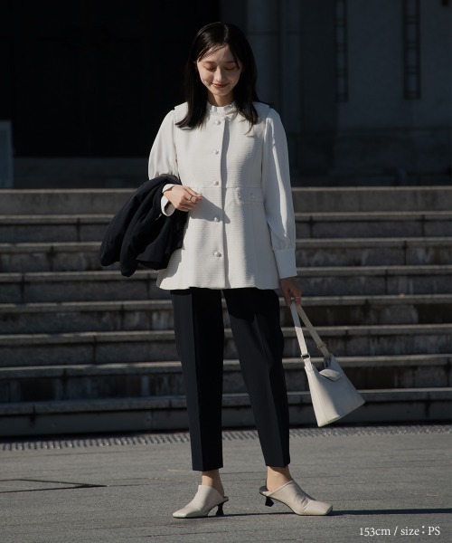 Petitjo（プッチージョ）の「小さいサイズ　【入学式・卒業式・フォーマル】フォーマル4点セット（Aラインジャケット＋ペプラムツイードベスト＋長袖ブラウス＋テーパードパンツ）低身長さん・小柄女性（スーツセット・レディース・ブラック/ネイビー・PS(XS－S)/PS/PM/PL）」の18枚目の写真