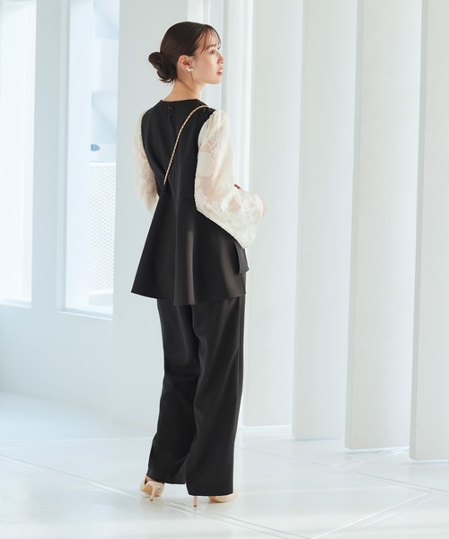 RUIRUE BOUTIQUE（ルイルエブティック）の「オケージョンドレス 結婚式 ストレッチ 洗える ｜ 華やぎ セットアップ ドレス シアー カットジャカード トップス / セミワイドパンツ ｜ 美脚 パーティードレス（パンツドレス・レディース・ブラック×ホワイト/ネイビー/ブラック・LL/S/M/L）」の7枚目の写真