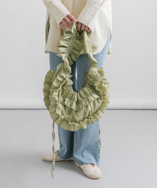 KBF(ケイビーエフ)の「フリルギャザーBAG(ショルダーバッグ・レディース・アイボリー/チャコールグレー/グリーン・ONE)」の8枚目の写真