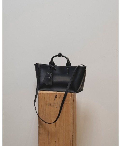 TODAYFUL（トゥデイフル）の「【TODAYFUL/トゥデイフル】Useful Leather Bag (M)/レザーバッグ（トートバッグ・レディース・ブラック・FREE）」の10枚目の写真