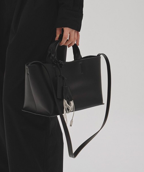 TODAYFUL（トゥデイフル）の「【TODAYFUL/トゥデイフル】Useful Leather Bag (M)/レザーバッグ（トートバッグ・レディース・ブラック・FREE）」の6枚目の写真