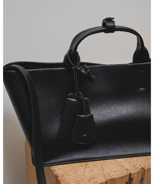 TODAYFUL（トゥデイフル）の「【TODAYFUL/トゥデイフル】Useful Leather Bag (M)/レザーバッグ（トートバッグ・レディース・ブラック・FREE）」の11枚目の写真