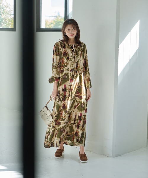 STYLE DELI(スタイルデリ)の「ダブルリボンアート柄ワンピース(ワンピース・レディース・ブルー/カーキ・SMALL/MEDIUM)」の9枚目の写真