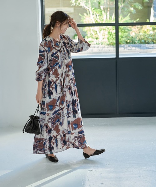 STYLE DELI(スタイルデリ)の「ダブルリボンアート柄ワンピース(ワンピース・レディース・ブルー/カーキ・SMALL/MEDIUM)」の10枚目の写真