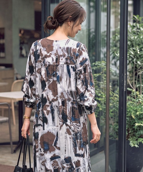 STYLE DELI(スタイルデリ)の「ダブルリボンアート柄ワンピース(ワンピース・レディース・ブルー/カーキ・SMALL/MEDIUM)」の7枚目の写真