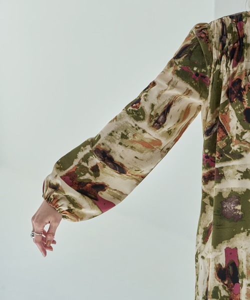 STYLE DELI(スタイルデリ)の「ダブルリボンアート柄ワンピース(ワンピース・レディース・ブルー/カーキ・SMALL/MEDIUM)」の12枚目の写真