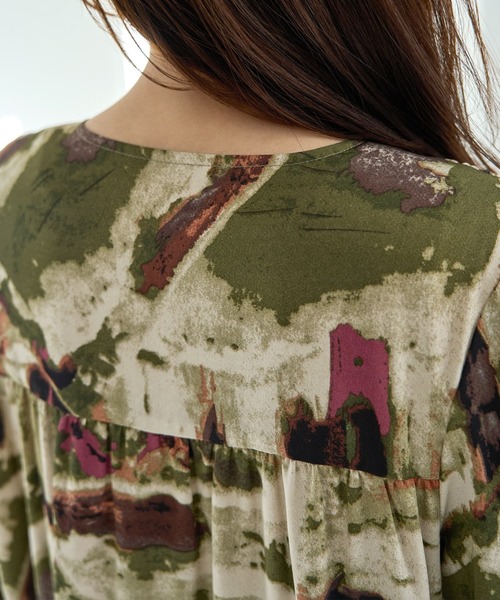 STYLE DELI(スタイルデリ)の「ダブルリボンアート柄ワンピース(ワンピース・レディース・ブルー/カーキ・SMALL/MEDIUM)」の14枚目の写真