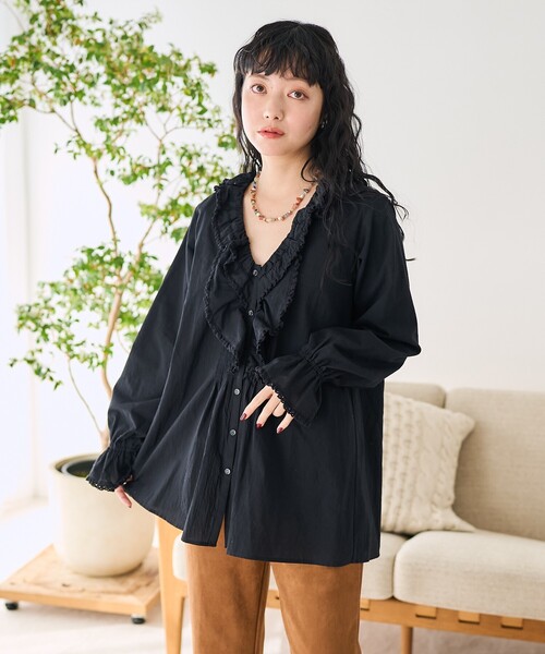 プリーツプリーズ　立体襟　デザイントップス　ブラック　美品　希少　人気デザイン ISSEY MIYAKE – Page 2 – isseymiyake.com