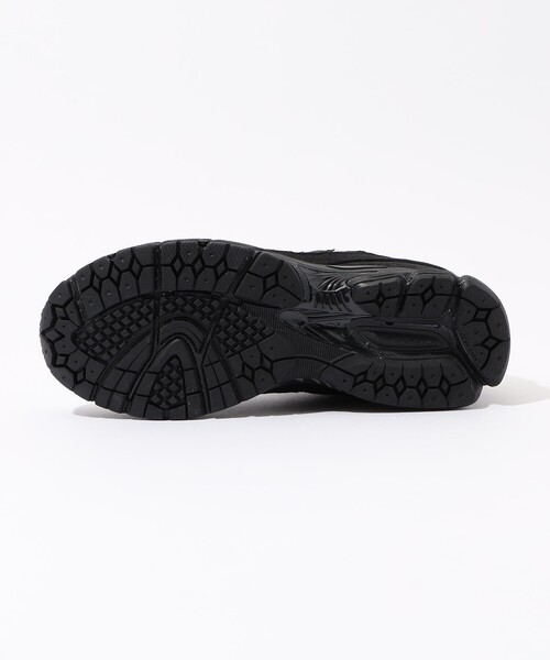 NEW BALANCE（ニューバランス）の「New Balance 2002R ブラックスニーカー（スニーカー・レディース・ブラック・25/24/23）」の4枚目の写真