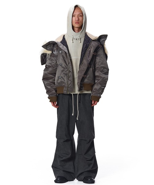 Jieda（ジエダ）の「FADE DRILL PARACHUTE PANTS（その他パンツ・メンズ・カーキ/ブラック/ベージュ・1/2）」の4枚目の写真