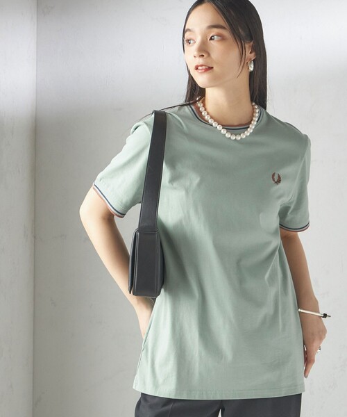 FRED PERRY(フレッドペリー)の「FRED PERRY:M1588 TWIN TIPPED TEE(Tシャツ/カットソー・レディース・ブラック/ダークグレー/グリーン/ネイビー/ライトブルー/ダークブルー/チャコールグレー/コバルトブルー/ホワイト・ONE SIZE)」の6枚目の写真