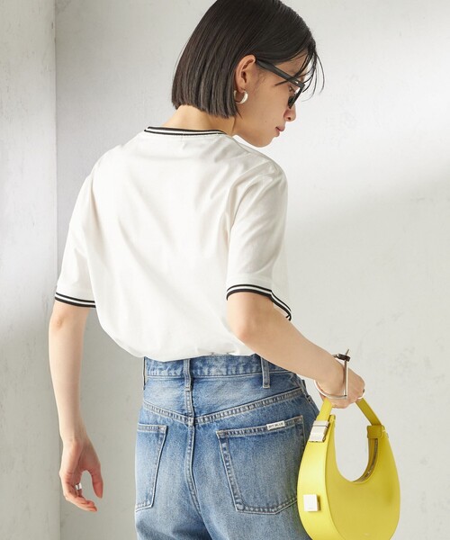 FRED PERRY(フレッドペリー)の「FRED PERRY:M1588 TWIN TIPPED TEE(Tシャツ/カットソー・レディース・ブラック/ダークグレー/グリーン/ネイビー/ライトブルー/ダークブルー/チャコールグレー/コバルトブルー/ホワイト・ONE SIZE)」の16枚目の写真