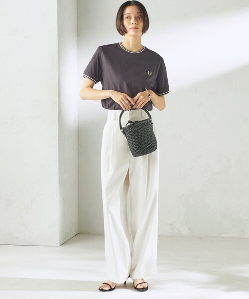 FRED PERRY(フレッドペリー)の「FRED PERRY:M1588 TWIN TIPPED TEE(Tシャツ/カットソー・レディース・ブラック/ダークグレー/グリーン/ネイビー/ライトブルー/ダークブルー/チャコールグレー/コバルトブルー/ホワイト・ONE SIZE)」の18枚目の写真