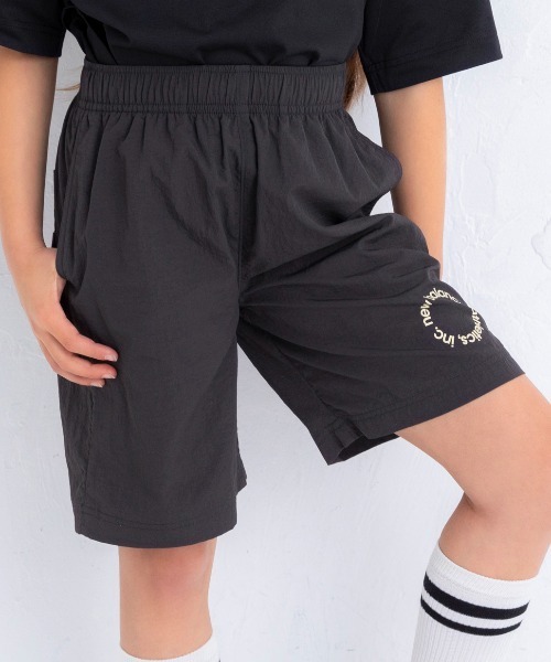 NEW BALANCE（ニューバランス）の「ウーブンショーツ（その他パンツ・キッズ・イエロー/カーキブラウン/ブラック・160/150/140/130）」の2枚目の写真