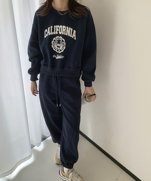 LOWO(ロワ)の「フロントプリント スウェット トレーナー ワイドパンツ セットアップ 上下セット(セットアップ・レディース・ネイビー/イエロー/ライトグレー/オフホワイト/ブルー・FREE)」の9枚目の写真
