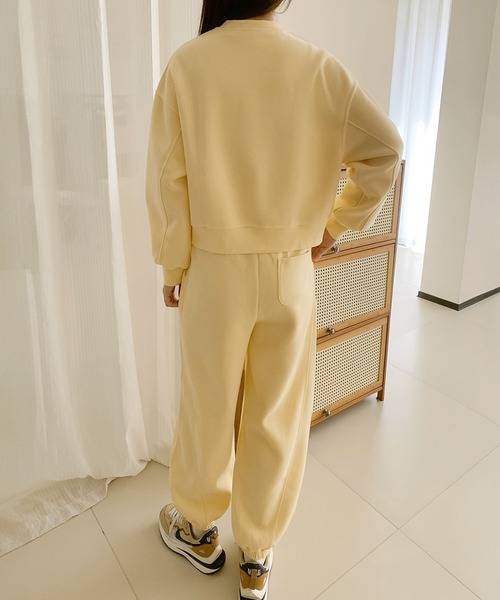 LOWO(ロワ)の「フロントプリント スウェット トレーナー ワイドパンツ セットアップ 上下セット(セットアップ・レディース・ネイビー/イエロー/ライトグレー/オフホワイト/ブルー・FREE)」の20枚目の写真
