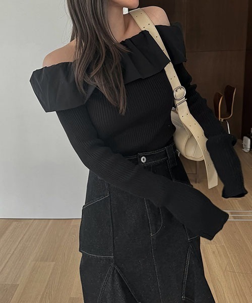 WILLFULLY（ウィルフリー）の「frill turnup off shoulder color schem